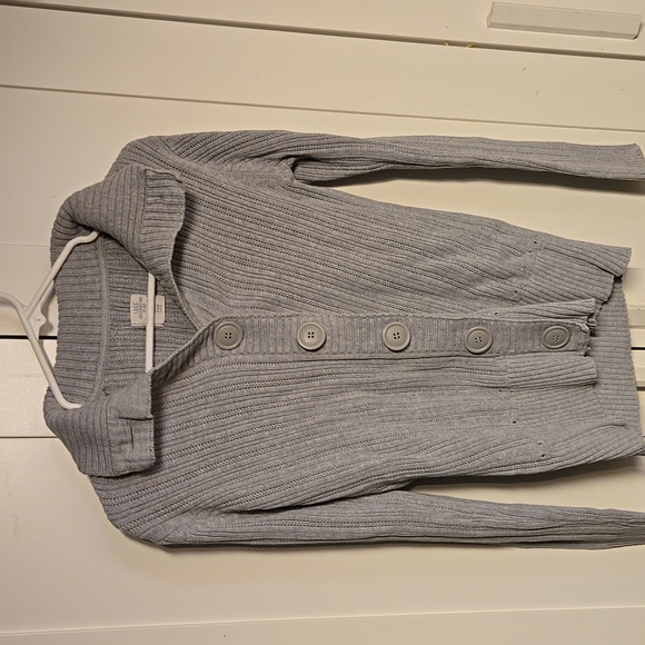 Button down sweater - Picture 2 of 6